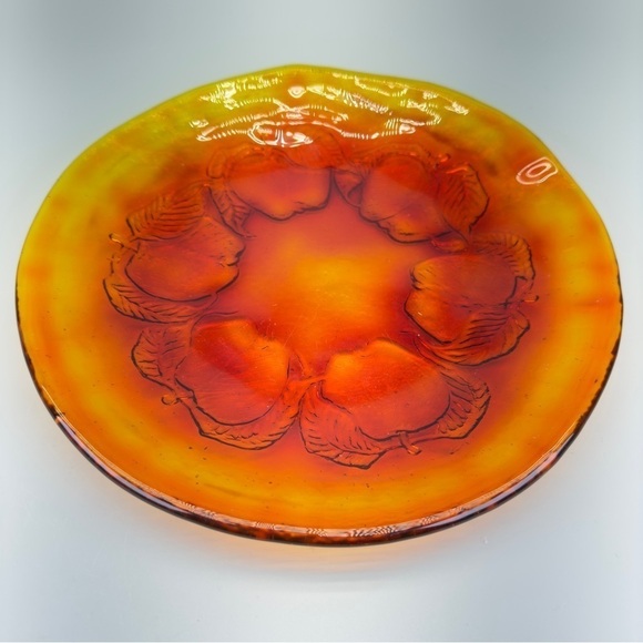 Amberina Glass Apple Plate - Picture 4 of 7